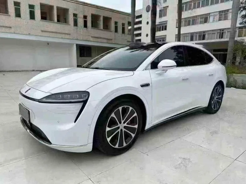 华为智选智界 正面外观二