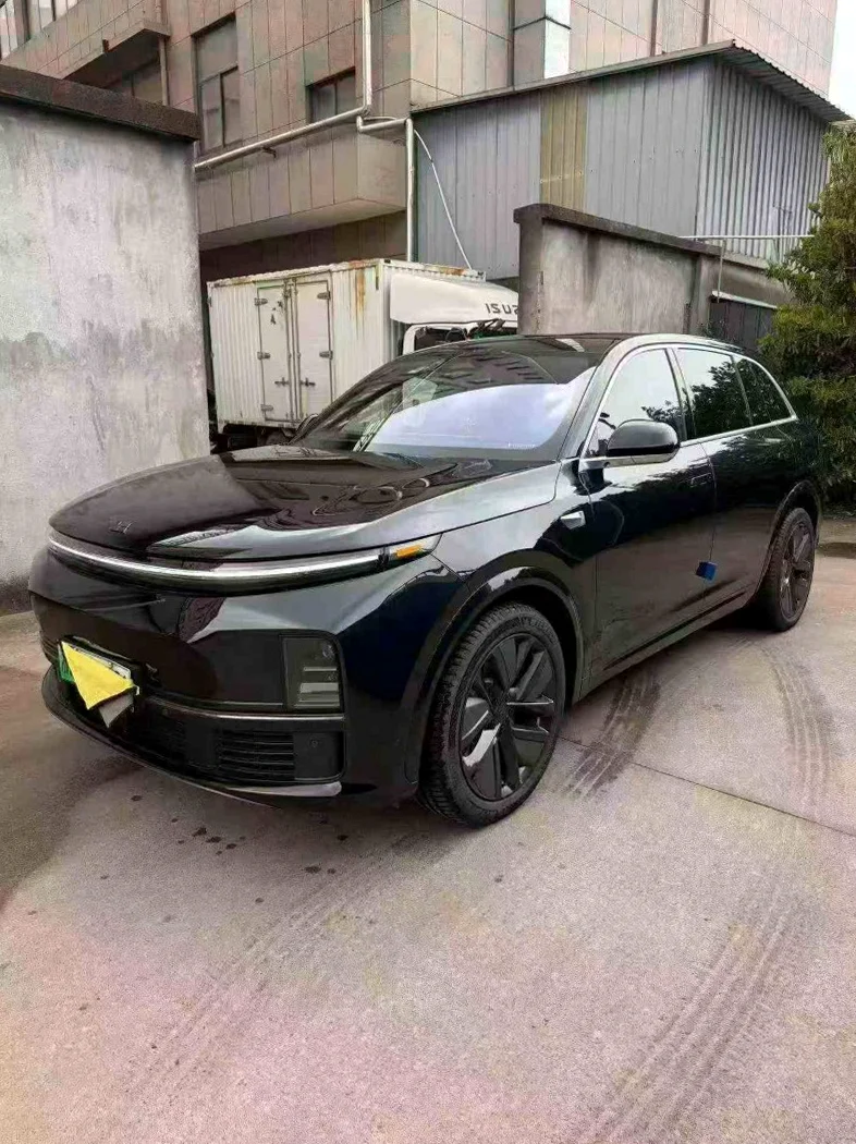 理想L7 正面外观三