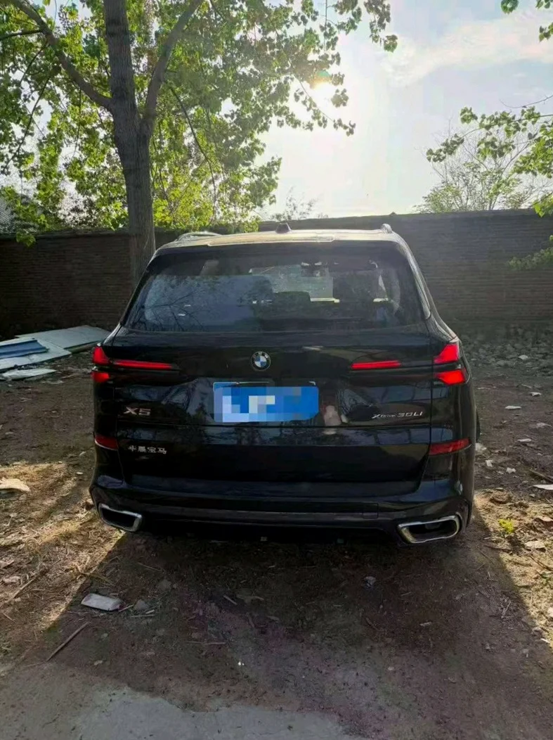 宝马X5 正面外观二