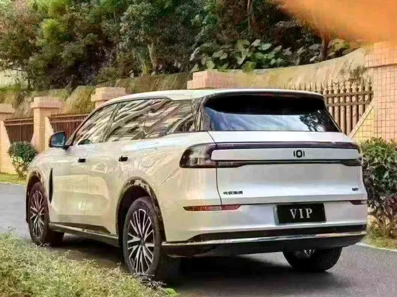 长安汽车启源 内饰后排