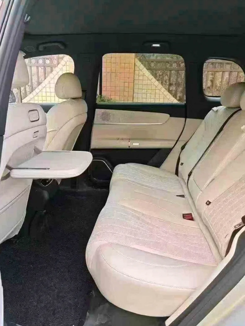 长安汽车启源 后面外观二