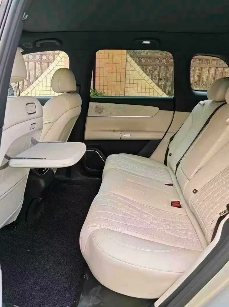 长安汽车启源 后面外观二