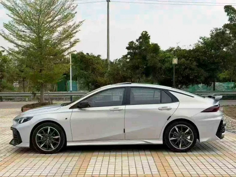 传祺影豹 正面外观三