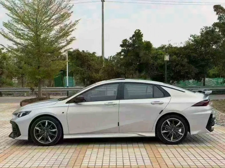 传祺影豹 正面外观三