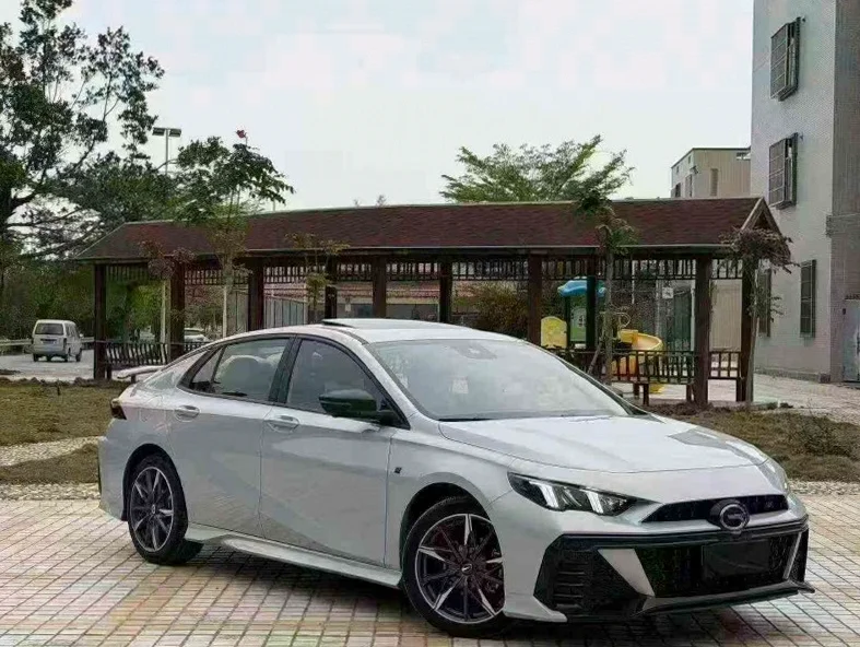 传祺影豹 正面外观二