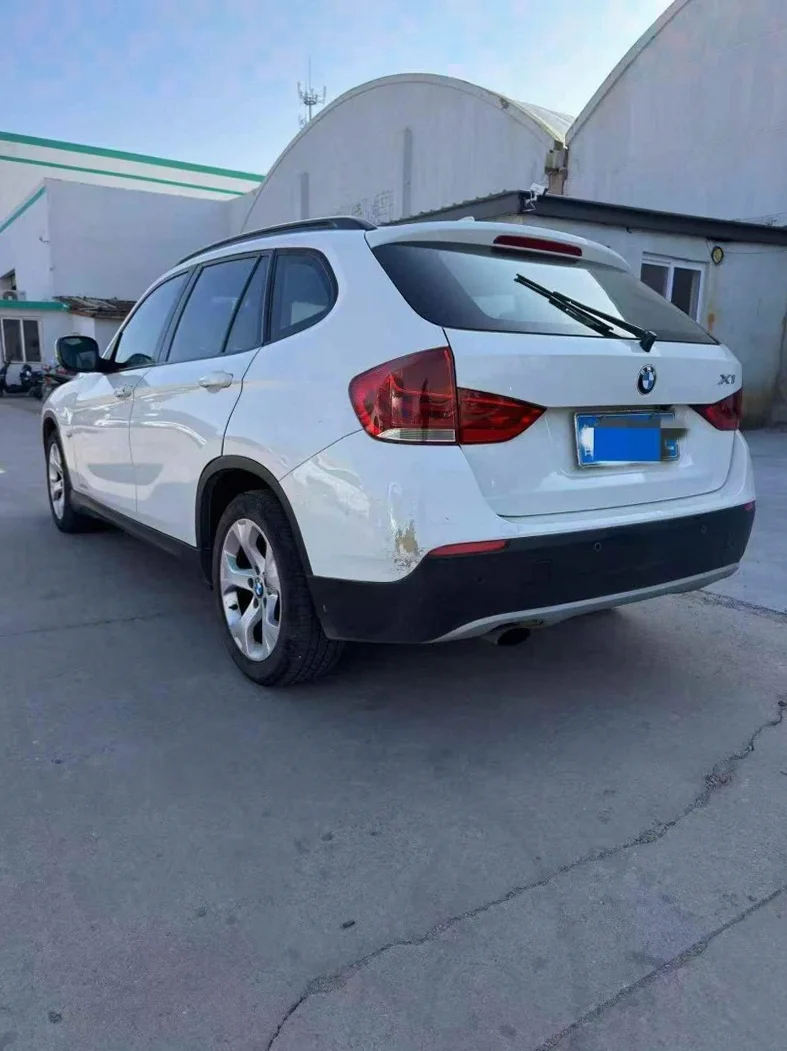 X1宝马 后面外观三
