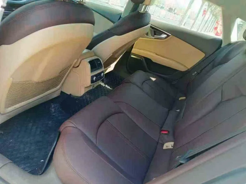 奥迪A7L 后面外观三