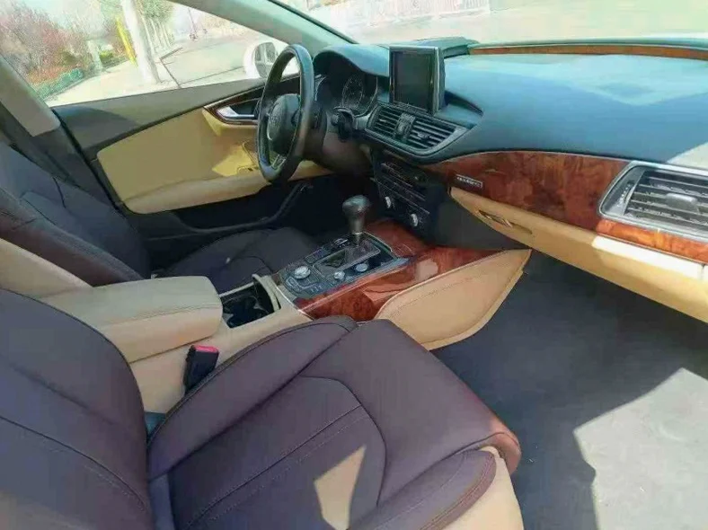 奥迪A7L 后面外观二