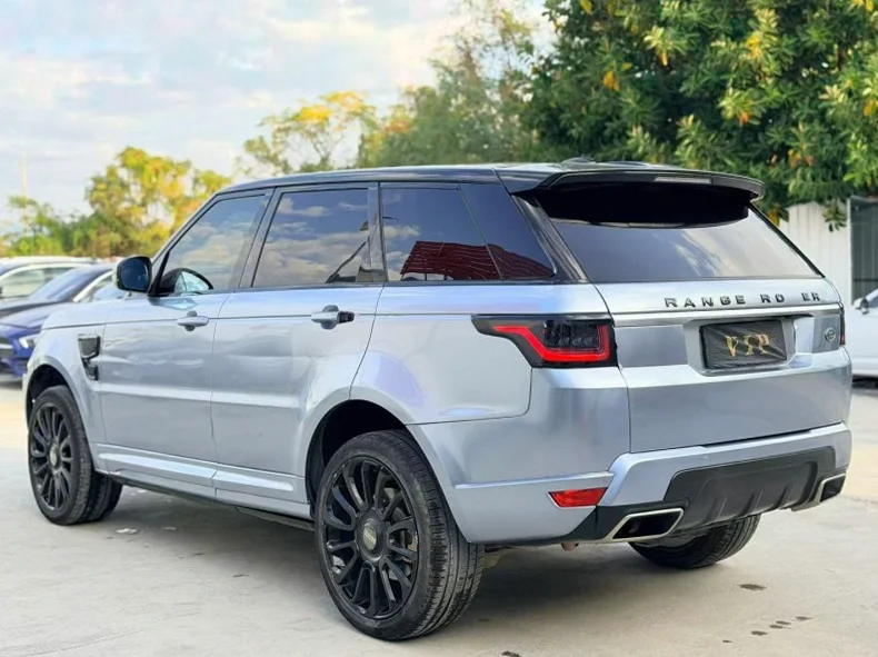 路虎揽胜运动 内饰前排