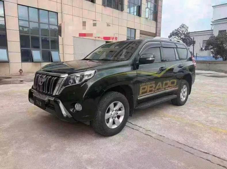 丰田普拉多 正面外观二