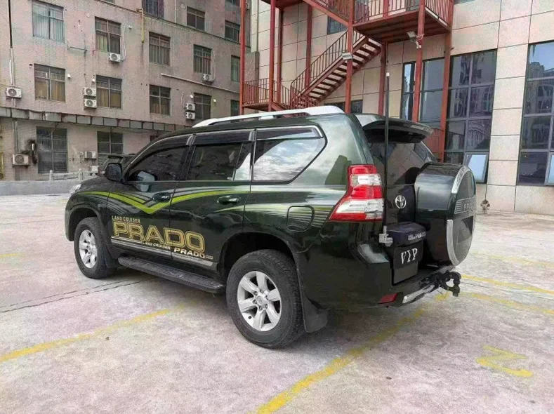 丰田普拉多 内饰前排