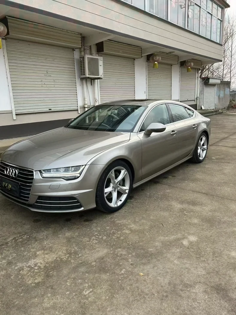 奥迪A7L 正面外观二