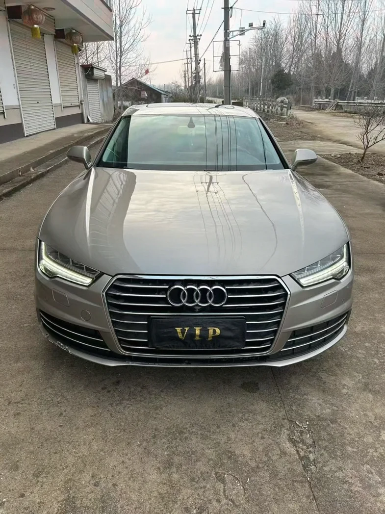 16年奥迪A7L 2.0T高配