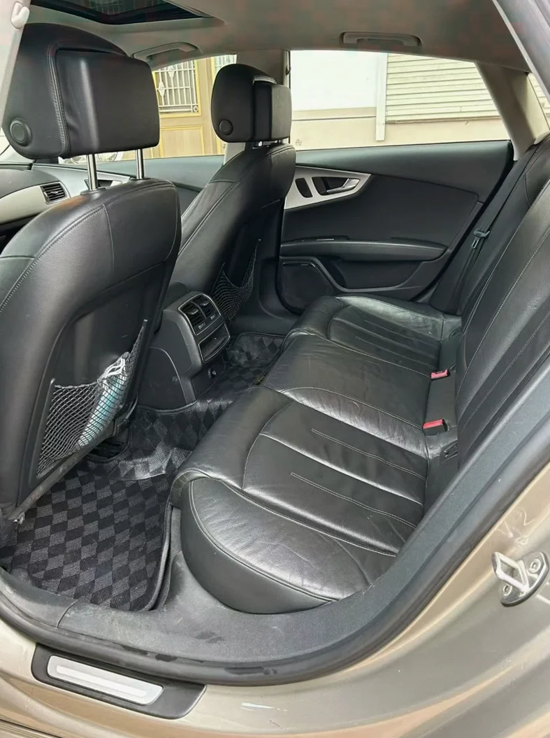 奥迪A7L 后面外观二