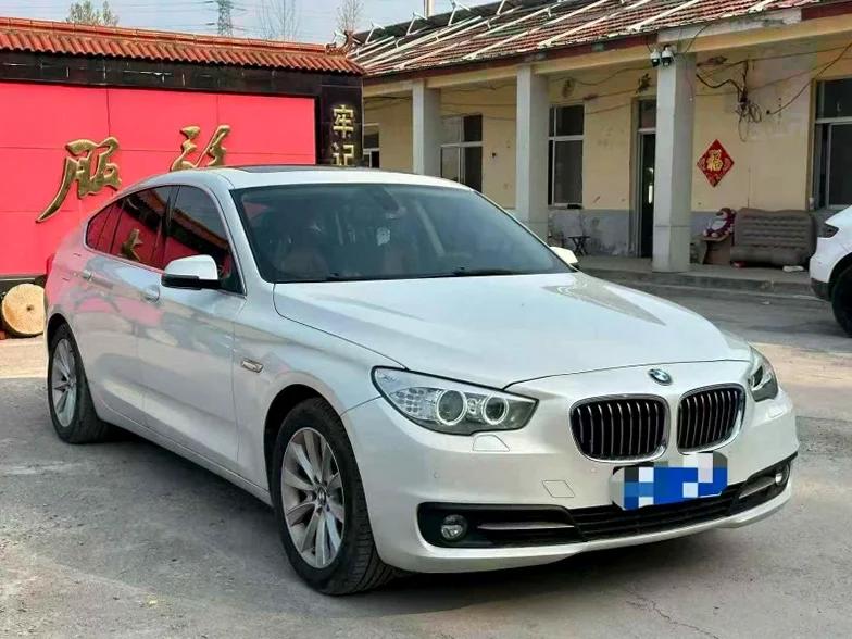 宝马5系 正面外观三