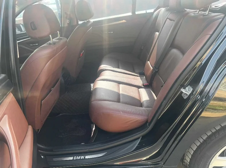 宝马5系 后面外观三