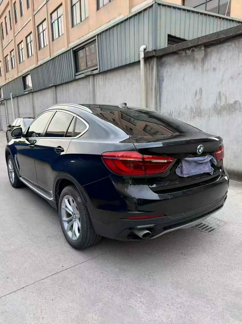 宝马X6 内饰前排