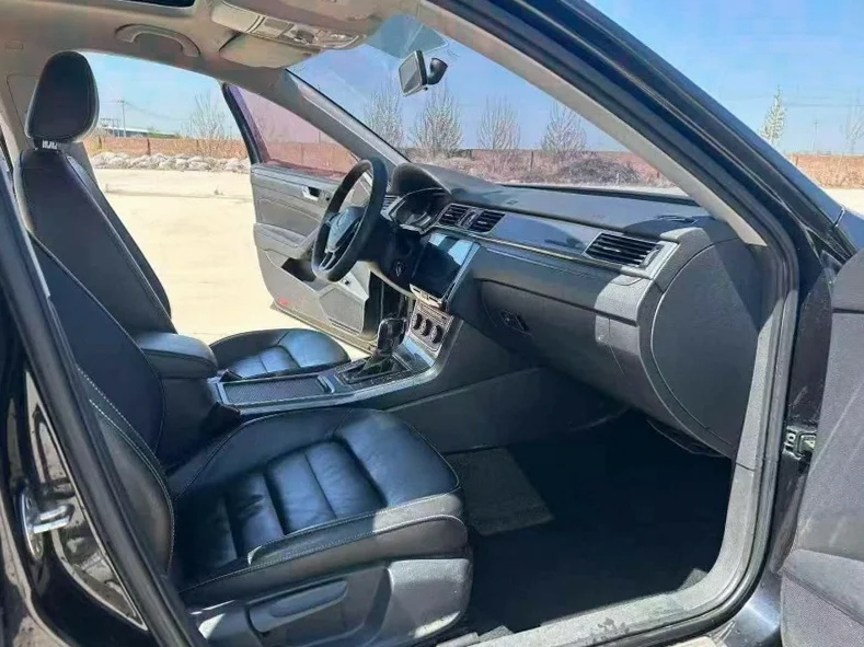 大众帕萨特 后面外观三