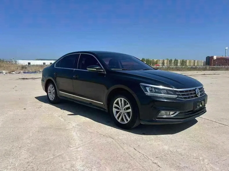 大众帕萨特 正面外观二