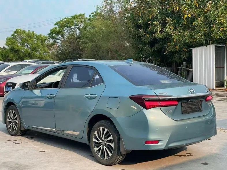 丰田卡罗拉 内饰前排