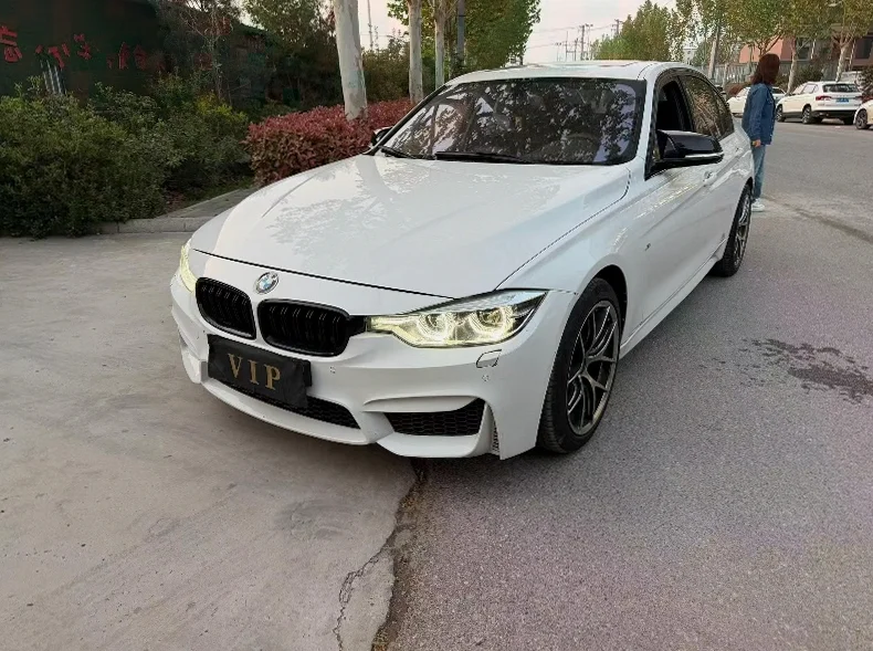 宝马3系 正面外观三