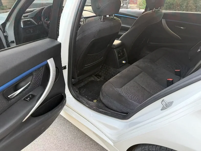 宝马3系 后面外观三