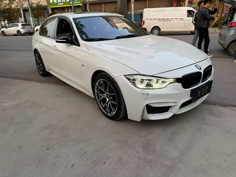 宝马3系 正面外观二