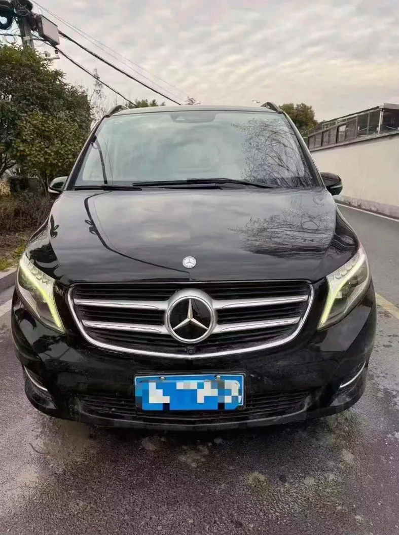 17年奔驰V260七座尊贵加长版