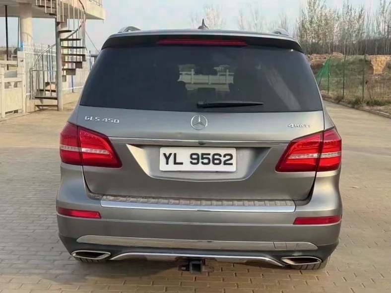 奔驰GLS 内饰后排