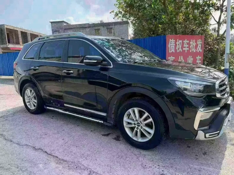 起亚KX7 正面外观二