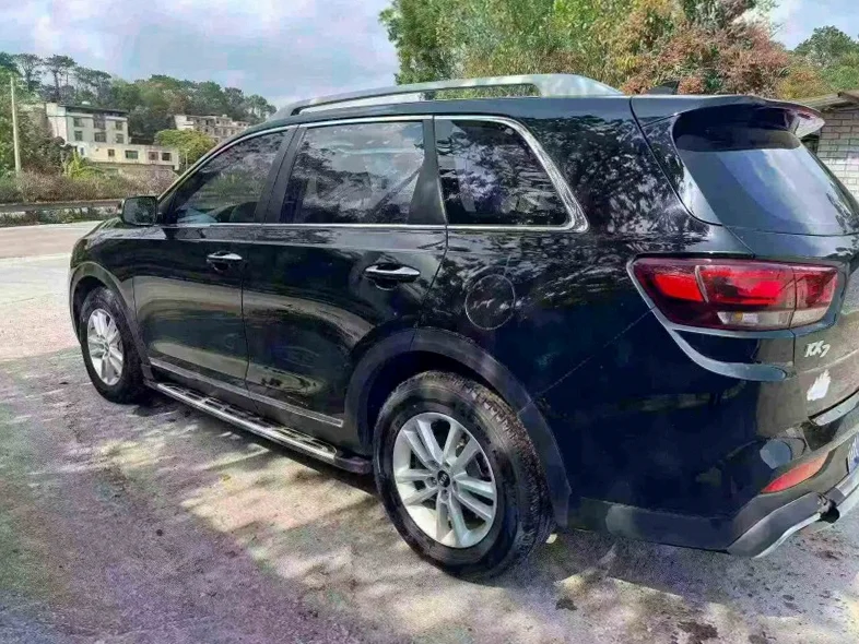 起亚KX7 后面外观三