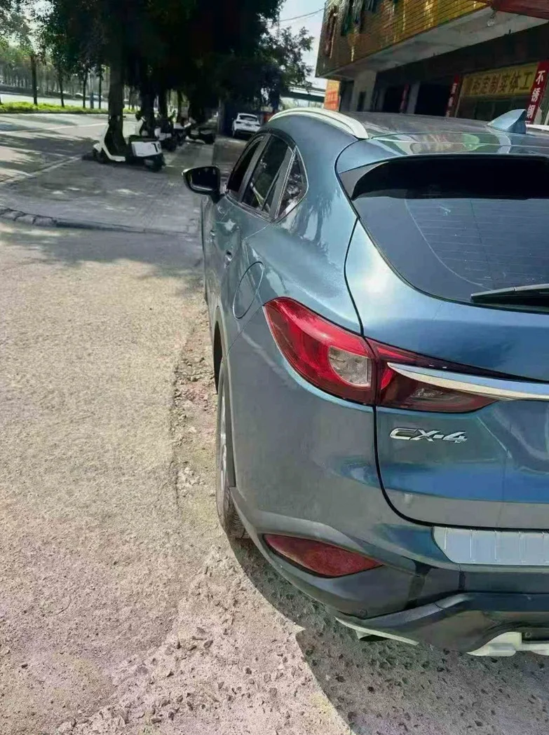 马自达CX-4 内饰后排