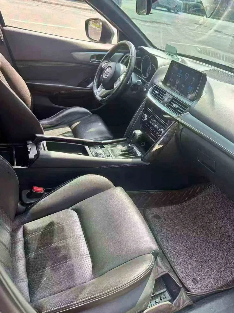 马自达CX-4 后面外观一