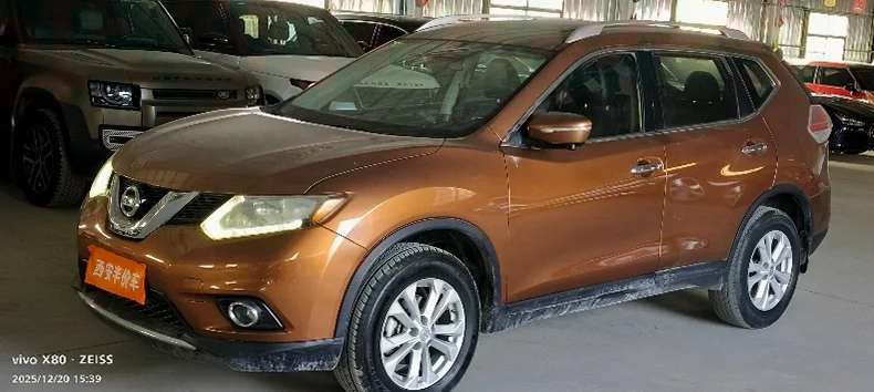 日产奇骏 正面外观二