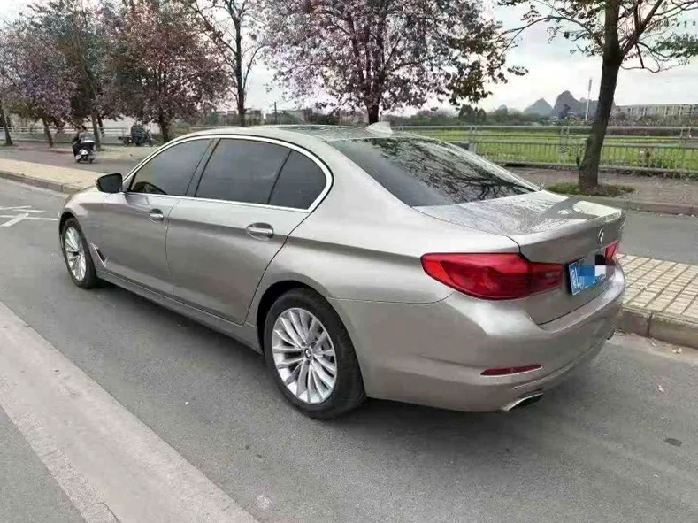 宝马5系 内饰前排