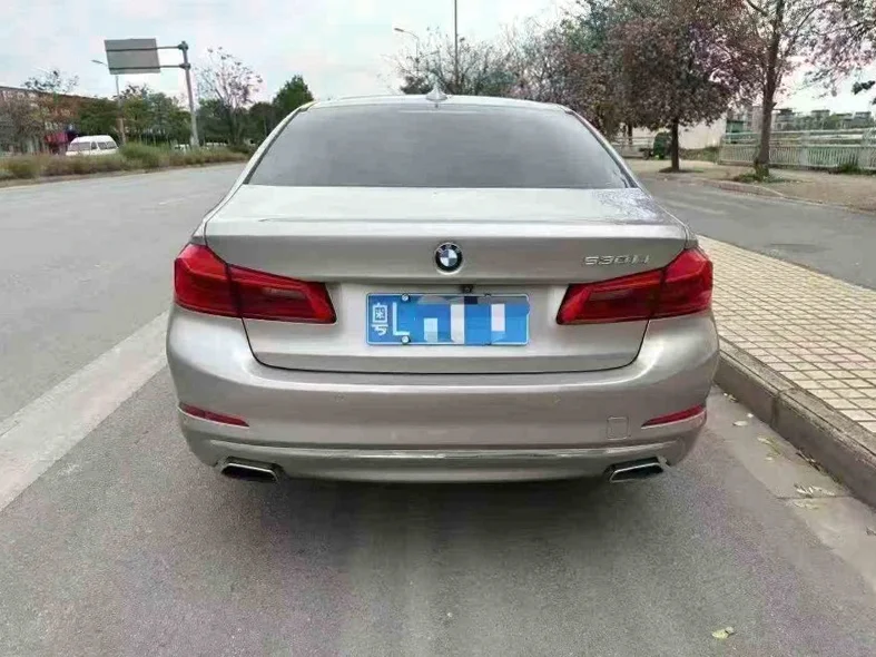 宝马5系 驾驶室