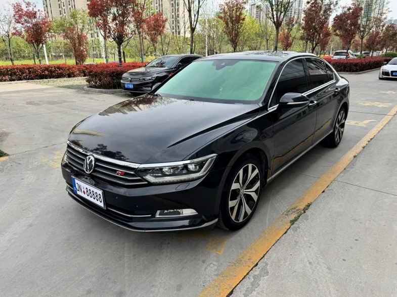 大众迈腾 驾驶室