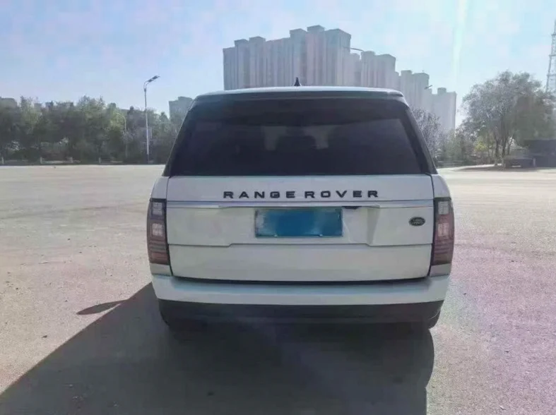 路虎揽胜行政 驾驶室