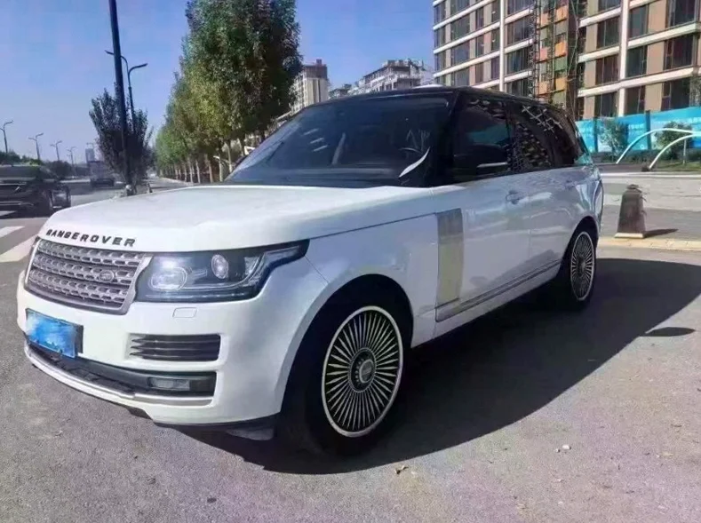 路虎揽胜行政 正面外观三