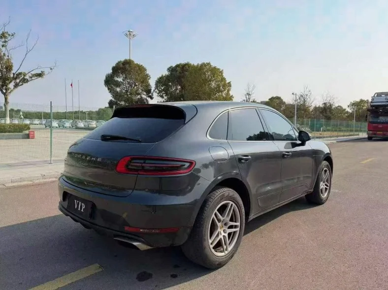 保时捷Macan 内饰后排