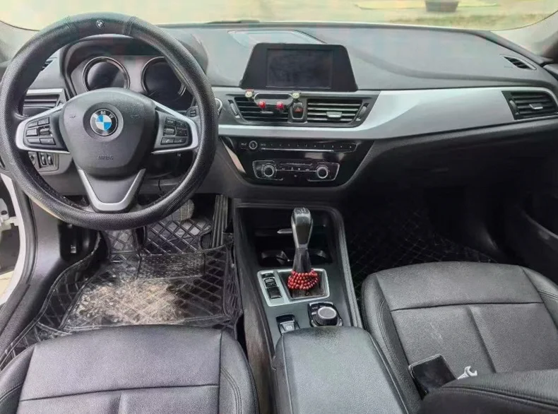 宝马1系 正面外观二