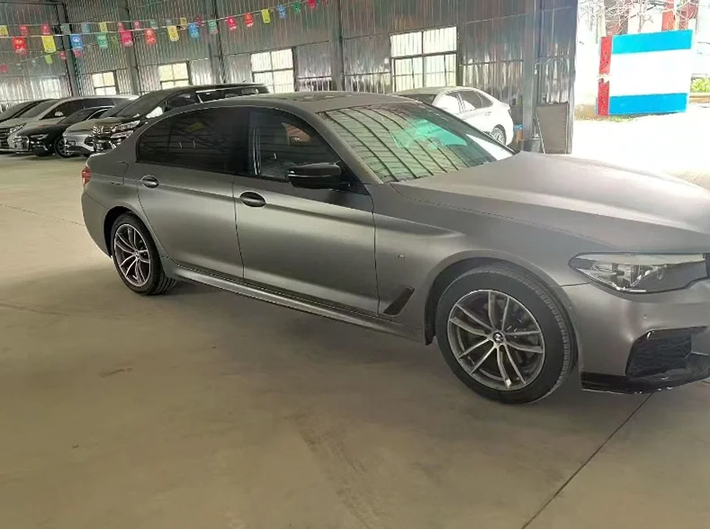 宝马5系 正面外观三