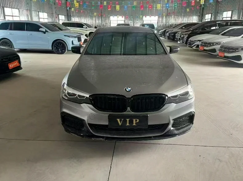 19年宝马525Li 2.0T后驱高配