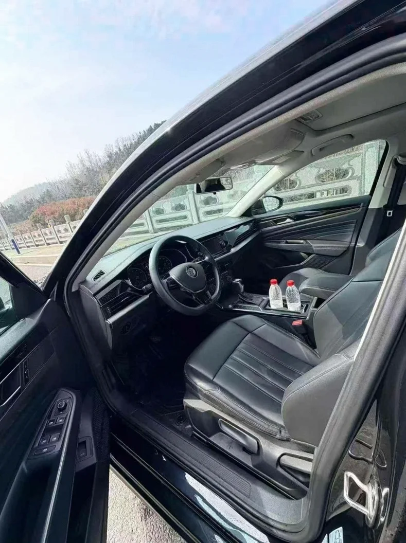 大众帕萨特 后面外观三