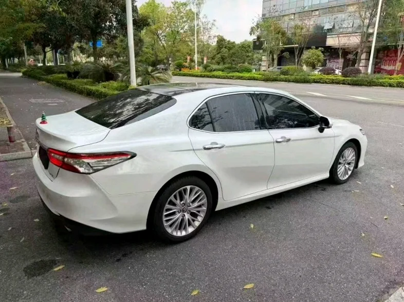 丰田凯美瑞 内饰前排