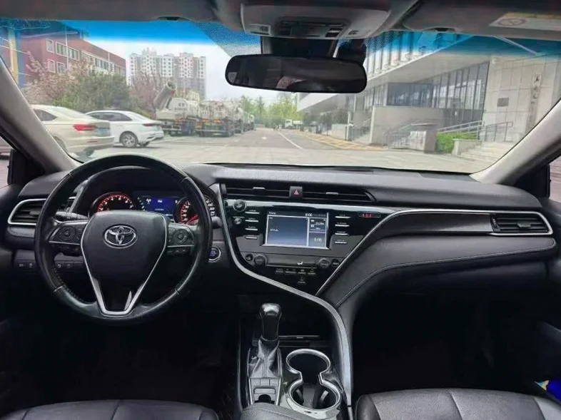 丰田凯美瑞 后面外观三