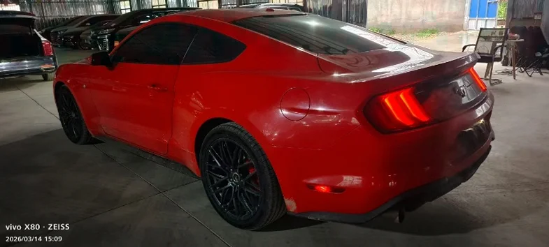 福特野马 内饰后排