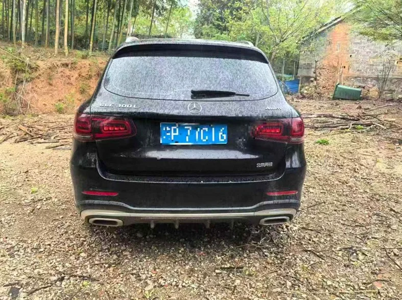 奔驰GLC 驾驶室
