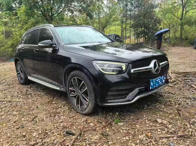 奔驰GLC 正面外观二