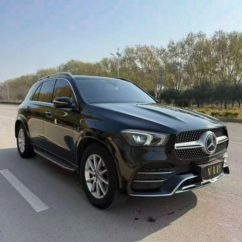 奔驰GLE 正面外观二